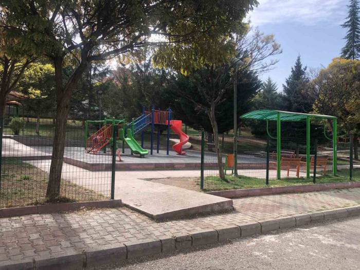 Silahlı Saldırıya Uğrayan Genç Hastanedeki Yaşam Savaşını Kaybetti
