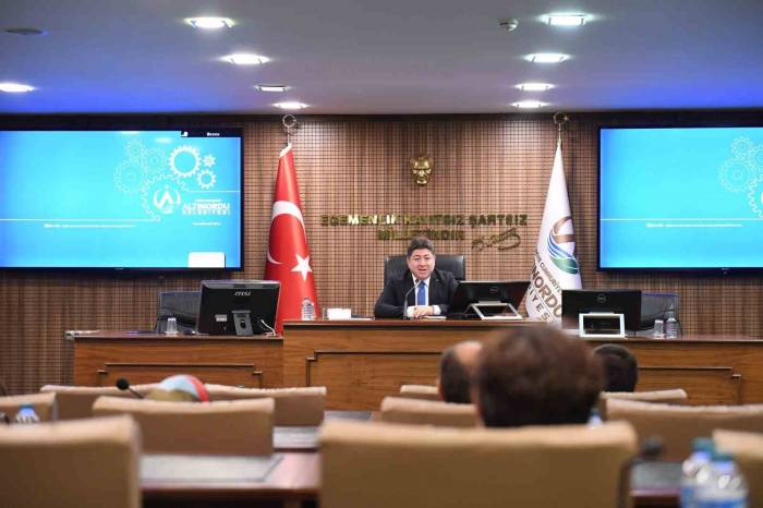 Başkan Tören: “Biz Büyük Bir Aileyiz”