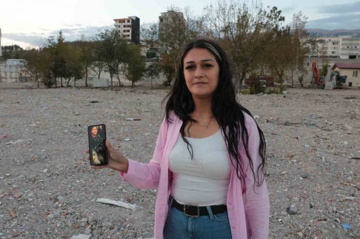 Acılı Aileler Kimlik Tespit Çalışmalarının Hızlanmasını İstiyor