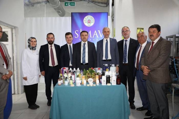 Simav Kozmetik Tesisinde İncelemelerde Bulundu