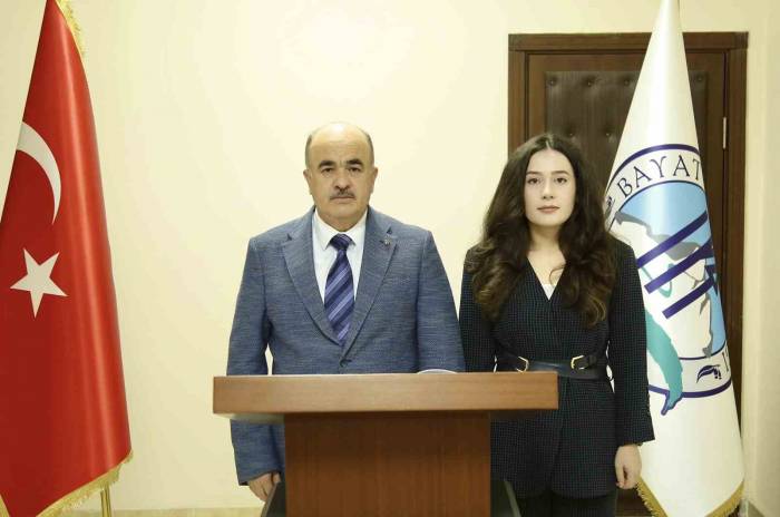 25 Yıl Önce Kaymakam Olarak Görev Yaptığı İlçeyi Bu Kez Vali Olarak Ziyaret Etti