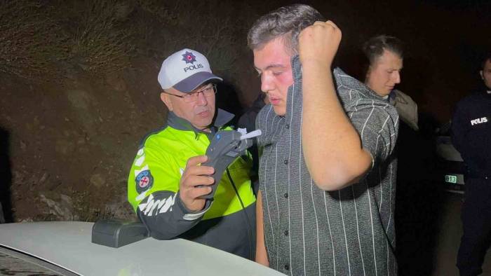Polisi Peşine Taktı, Yakalanınca “Yanlış Yapıyorsun Abi” Dedi