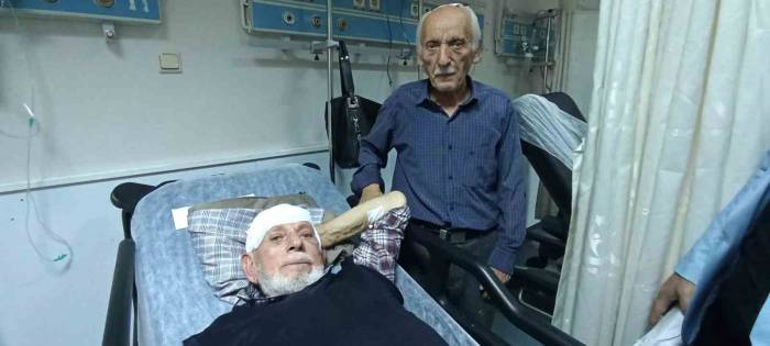 Eşek Arısı Kazaya Neden Oldu: Uçtukları Göletin Kıyısında Ölümden Döndüler