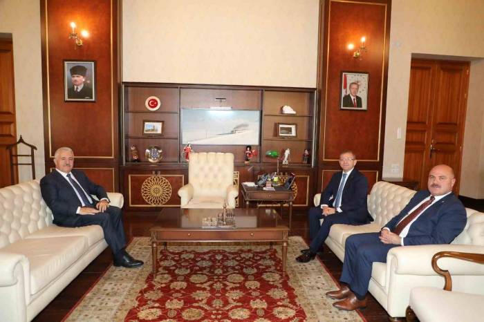 Arslan’dan Polat’a Ziyaret