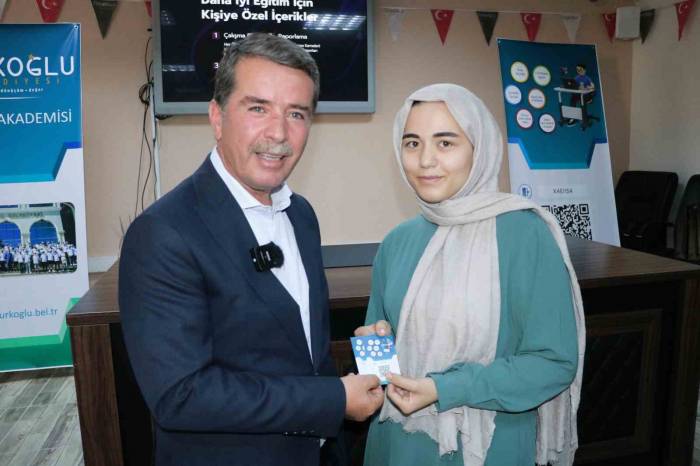 Depremzede Öğrencilere Sanal Dershane