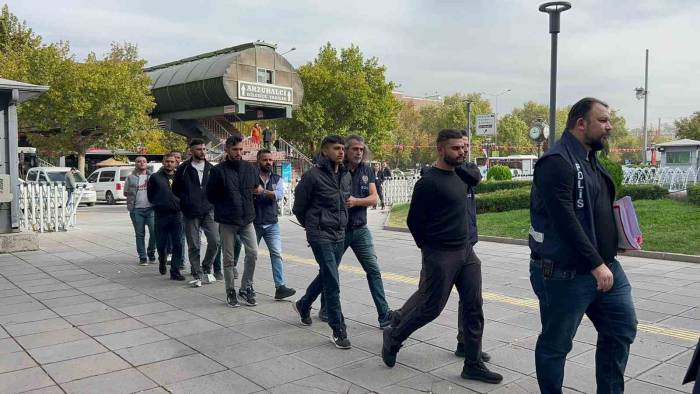Ankara’da Parktaki Cinayetle İlgili 3 Kişi Tutuklandı