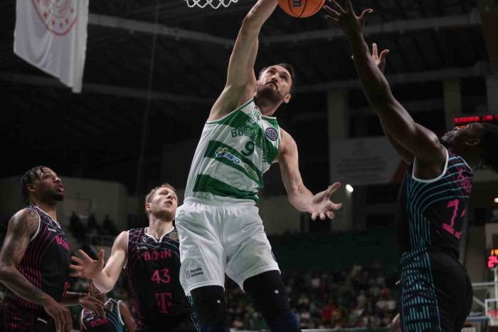 Basketbol Şampiyonlar Ligi: Bursaspor: 73 - Bonn: 91