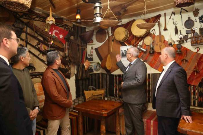 Vali Ömer Faruk Coşkun, Çameli Esnafını Ziyaret Etti