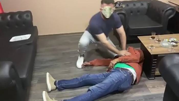 Müzik Eşliğinde Bayıltana Kadar Dövmüşlerdi, Mahkeme Karar Verdi