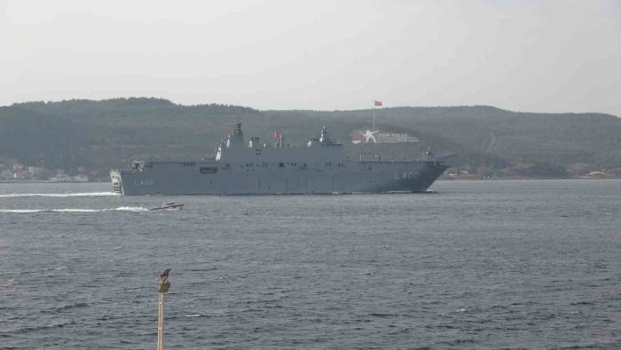 ‘Tcg Anadolu’ Çanakkale Boğazı’ndan Geçti