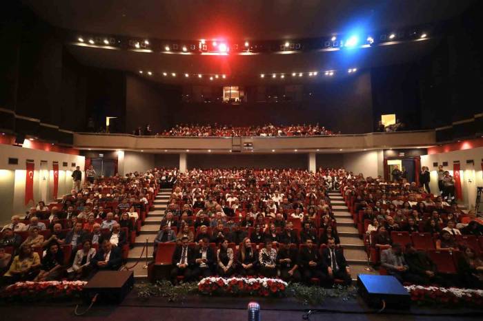 Deü’den 100. Yıl Buluşması: Cem Adrian Katıldı