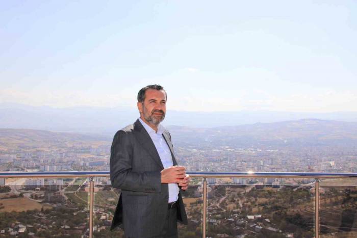 Başkan Şerifoğulları, “Elazığ’ımıza Duyduğumuz Aşkla Çalışmalarımıza Devam Ediyoruz”
