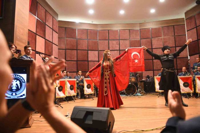 Polis Akademisi Armoni Orkestrasından “Zafer Konseri”