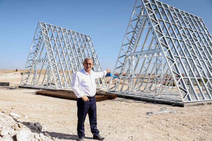 Kanal Kütahya’da Bungalov Evlerin İnşaatı Başladı