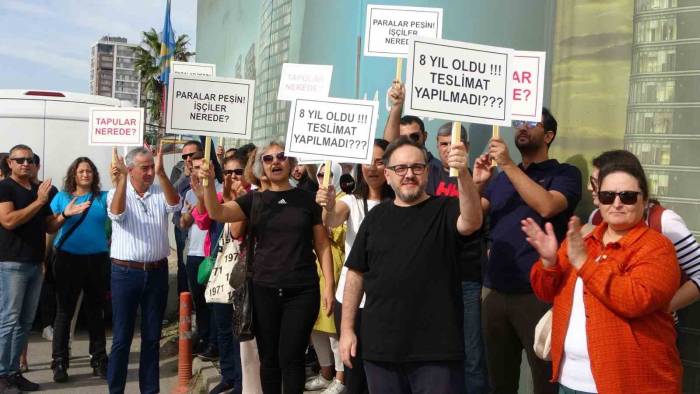 Ev Hayaliyle Ödeme Yapan Yaklaşık 350 Kişi, 8 Yıldır Evlerine Kavuşamadı