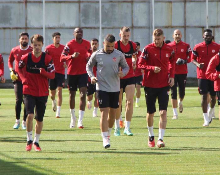 Sivasspor’da Moralsiz İdman