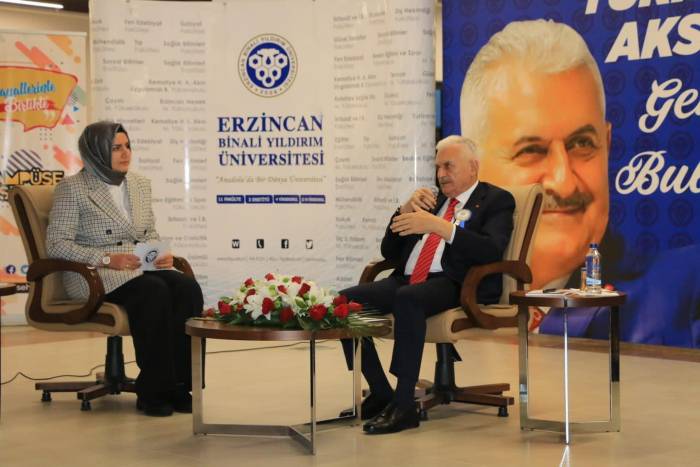 Yıldırım, Üniversite Öğrencileriyle Söyleşide Bulundu