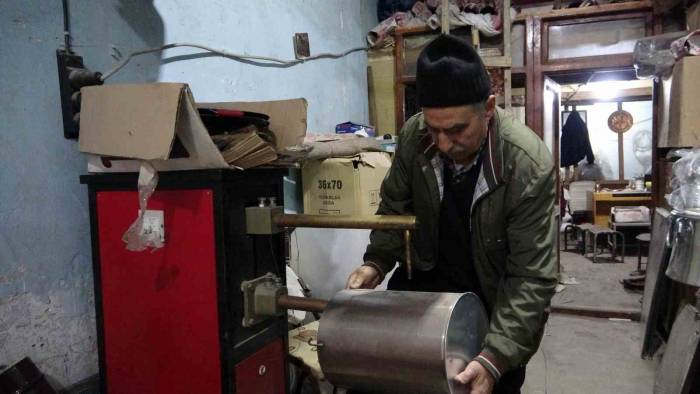 Bitlis’te Soba Üreticilerinin Kış Mesaisi Başladı