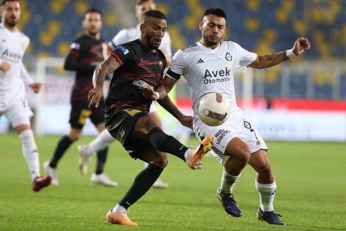 Altaylı Eren Erdoğan, 156 Gün Sonra Maça Çıktı