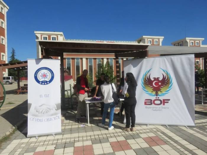 "el Ele Güvenli Geleceğe’’ Projesiyle 4 Bin 700 Öğrenciye Ulaşım Sağlandı