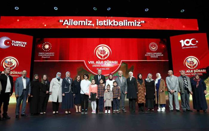 Cumhurbaşkanı Erdoğan, Türkmenistan Devlet Başkanı Berdimuhammedov’u Resmi Törenle Karşıladı