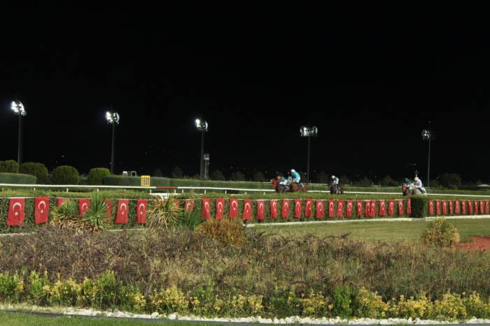 Elazığ Hipodromunda 100. Yıl Coşkusu