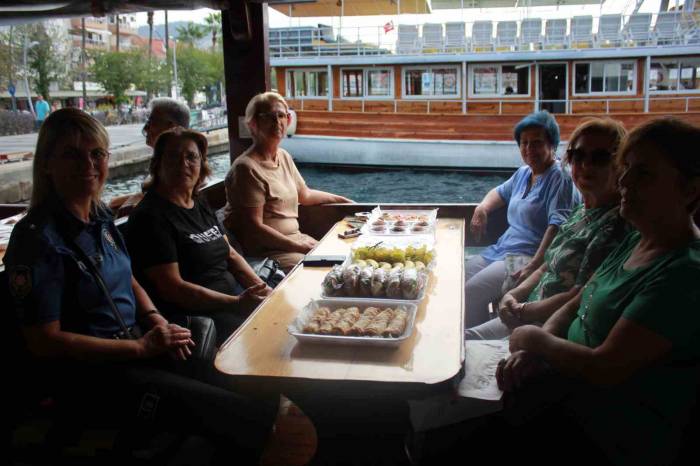 Kaymakam Kaya Marmaris’te Yaşayan Gaziler İle Cumhuriyet Gezisi Yaptılar