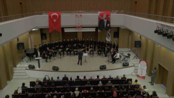 İl Milli Eğitim Müdürü Karaköse: “Gençlerimiz Oldukça Cumhuriyet Yüzyıllarca Yaşayacak”