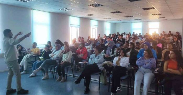 Üset Myo Aşçılık Programı Öğrencilerine ’temel İş Sağlığı Ve Güvenliği Eğitimi’ Verildi