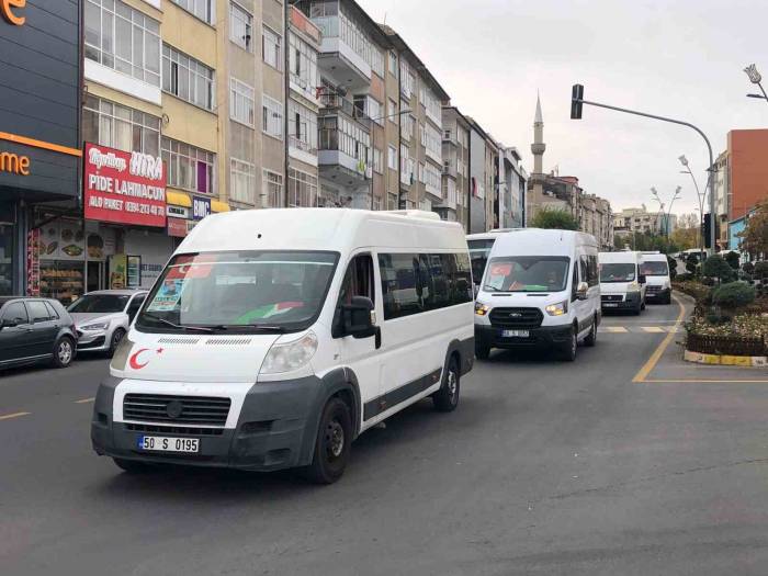 Nevşehir’de Öğrenci Servislerinden Filistin’e Destek Konvoyu