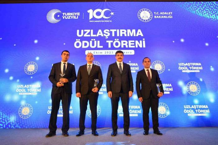 Osmaniye Cumhuriyet Başsavcısı Arısoy’a "Uzlaştırma" Ödülü