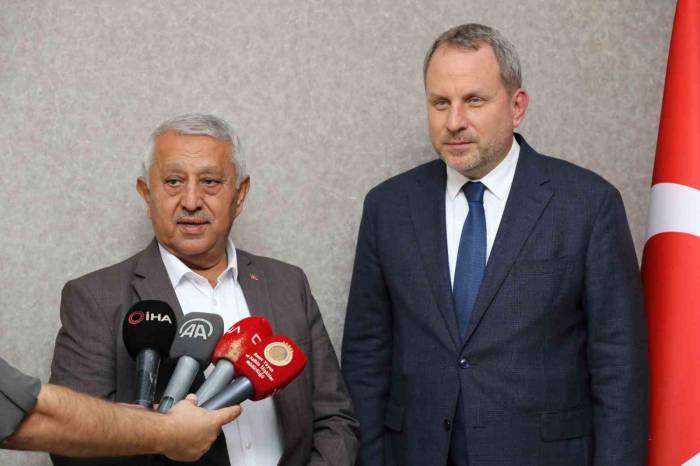 Sasad Başkanı Okyay: “Afyonkarahisar Hızlı Bir Savunma Şehri Haline Gelebilir”