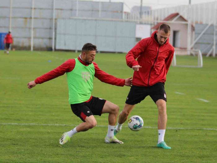 Sivasspor Taktik Çalıştı