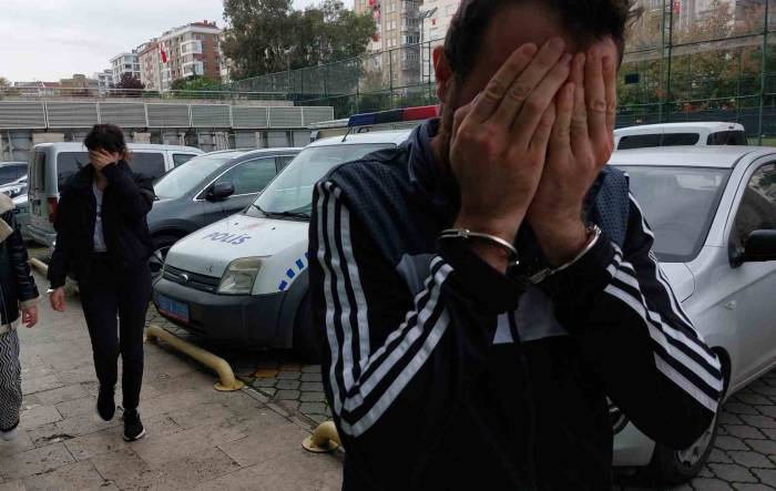 Kız Arkadaşına Doğum Gününde Hediye Vermek İçin İç Çamaşırı Çaldı
