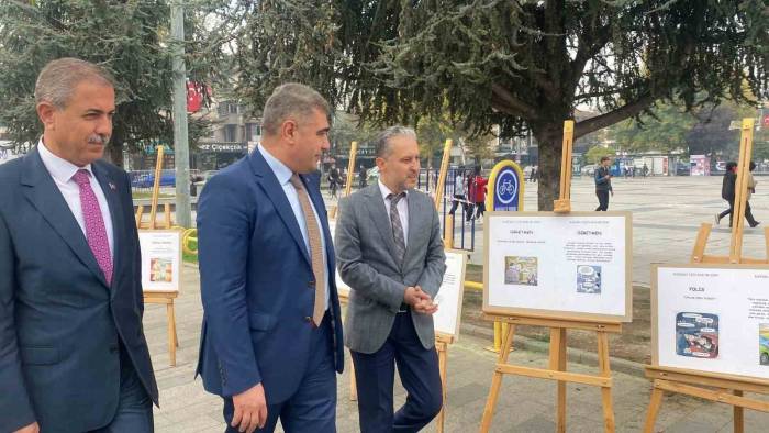 Bu Sokakta Sağlık Var