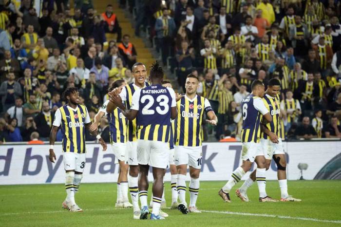 Uefa Avrupa Konferans Ligi: Fenerbahçe: 3 - Ludogorets Razgrad: 1 (Maç Sonucu)