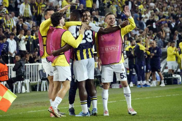Uefa Avrupa Konferans Ligi: Fenerbahçe: 1 - Ludogorets Razgrad: 0 (İlk Yarı)