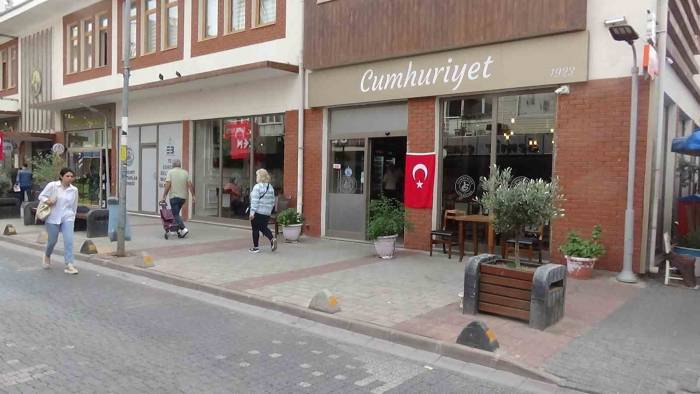 Bu Lokanta Cumhuriyet İle Yaşıt