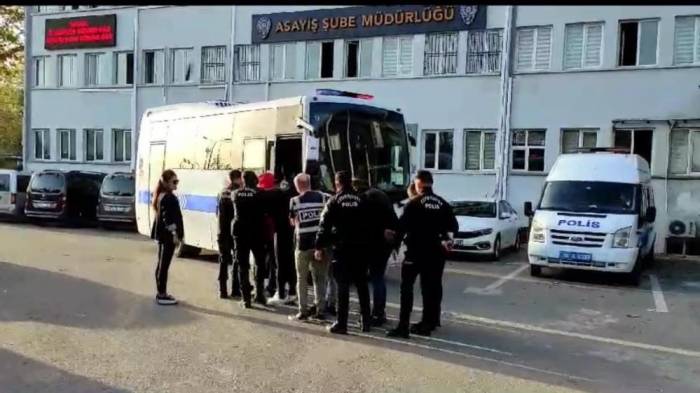 Bursa Polisinin Çökerttiği Fuhuş Çetesi Üyeleri Tutuklandı