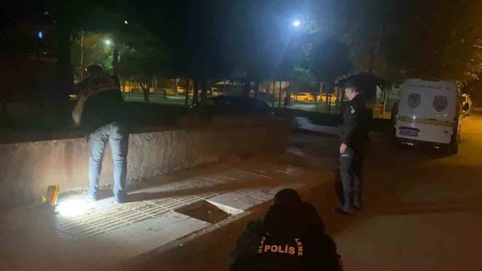Tartıştığı Kişi Tarafından Bacağından Yaralandı