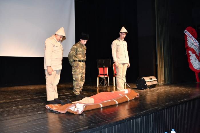 Salihli’de Şehitleri Anma Programı