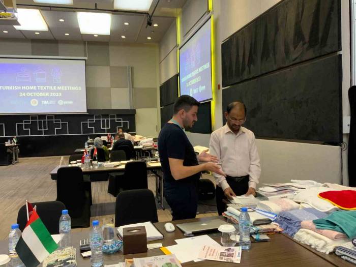 Denib, Birleşik Arap Emirlikleri’nde İkili Görüşmeler Organize Etti