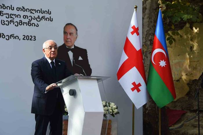 Tiflis’te Haydar Aliyev Azerbaycan Dram Tiyatrosu’nun Yeni Binasının Temeli Atıldı