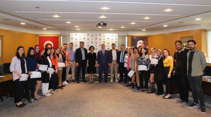 Kalite Kontrol Elemanları Belgelerini Aldı