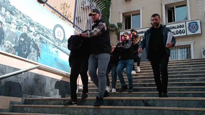 Maltepe’de ‘Hesabınızı Hackerlar Ele Geçirdi’ Yalanıyla 930 Bin Tl’lik Dolandırıcılık