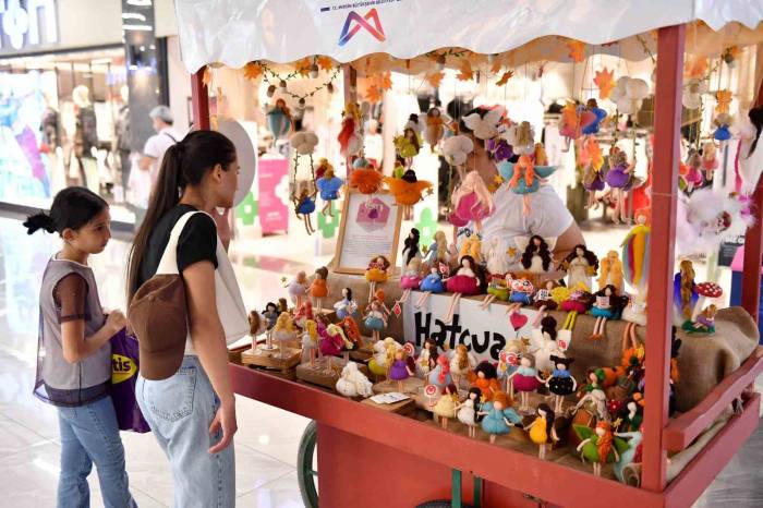 Üretici Kadın Stantları Bu Kez ’cumhuriyetin Işığı Üretici Kadınlarımızın Üzerinde’ Sloganıyla Kuruldu