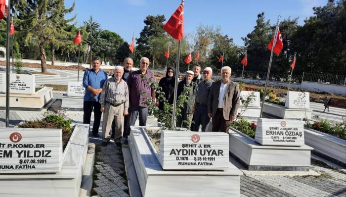 Şehit Jandarma Er Kabri Başında Anıldı