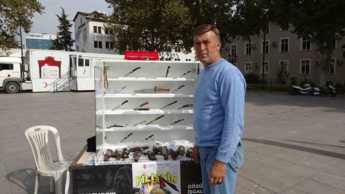 Tokat’ta 5 Yıllık Emeğini Filistin İçin Satışa Çıkardı