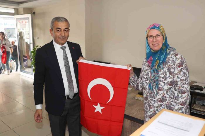 Başkan Kaplan’dan Koçarlı’ya Bayrak Çağrısı