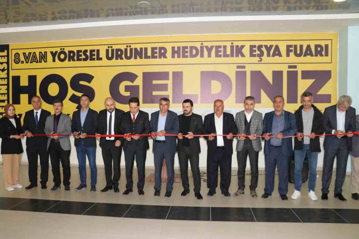 Van’da ‘Yöresel Ürünler Ve Hediyelik Eşya Fuarı’ Kapılarını Ziyaretçilere Açtı